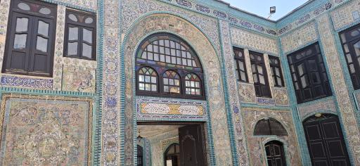 عکس تکیه معاون الملک