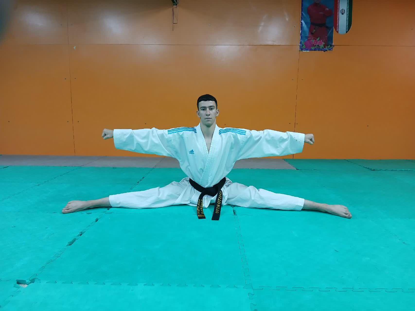 عکس باشگاه کاراته تلاش