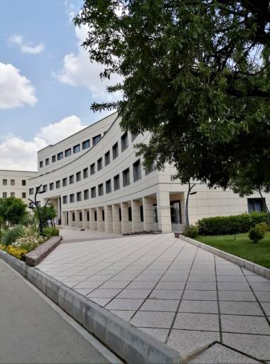 عکس دانشکده فنی و مهندسی دانشگاه آزاد تهران شمال