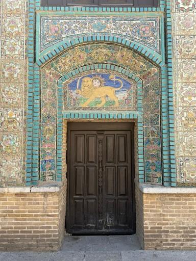 عکس تکیه معاون الملک