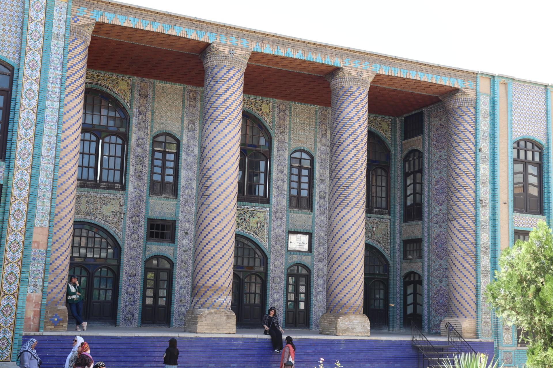 عکس تکیه معاون الملک
