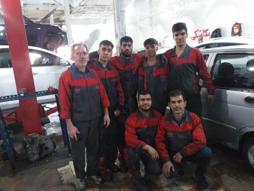 عکس تعمیرگاه تخصصی علیزاده
