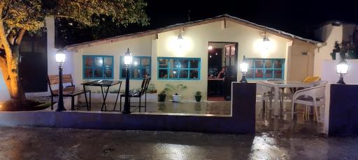 عکس کافه مون