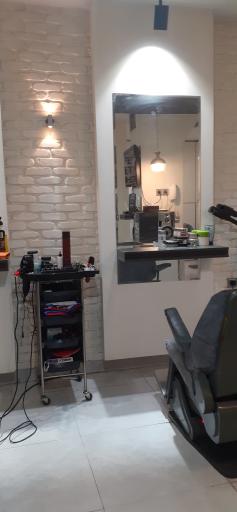 عکس سالن پیرایش مردانه والا