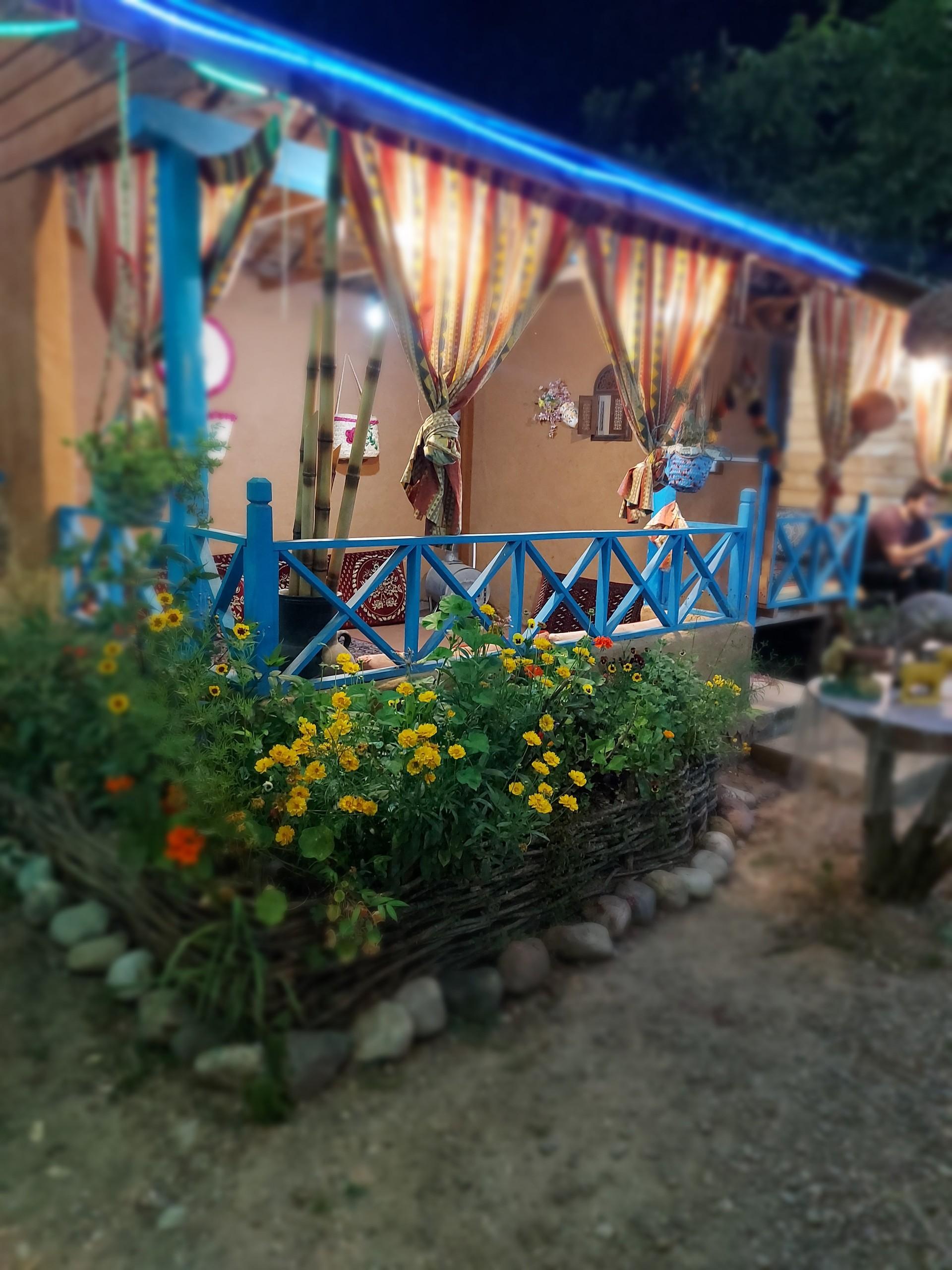 عکس رستوران ننه گلبهار