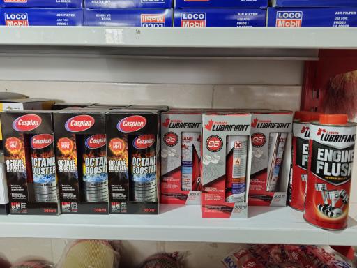 عکس فروشگاه روغن موتور استقلال 