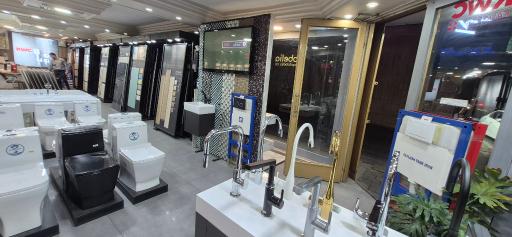 عکس فروشگاه مرکزی کاشی تبریز لوبلیا