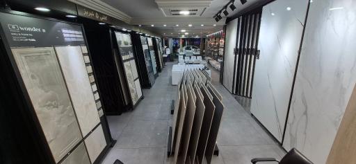 عکس فروشگاه مرکزی کاشی تبریز لوبلیا