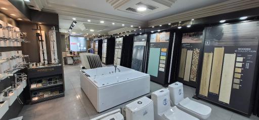 عکس فروشگاه مرکزی کاشی تبریز لوبلیا