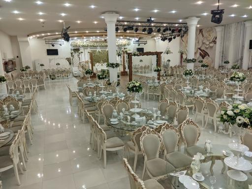عکس باغ تالار کاخ ایرونی