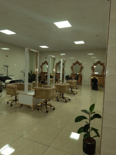 عکس سالن زیبایی سانای