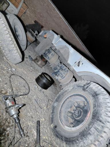 آهنگری و شاسی کشی اصفهان کاوه