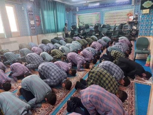 عکس دبیرستان هیئت امنایی شهید عاشوری