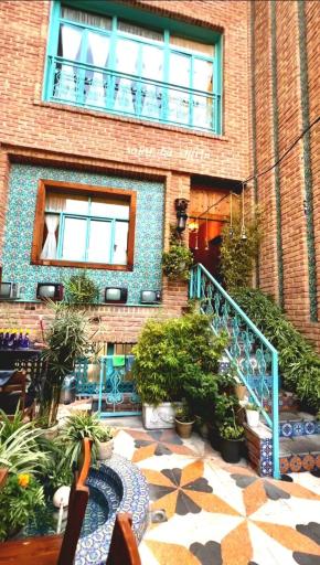 کافه رستوران عمارت یار