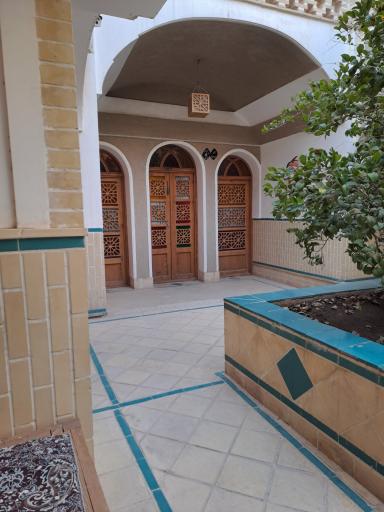 عکس هتل سنتی انار