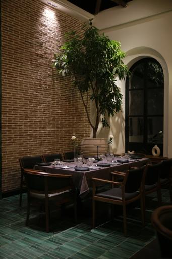 عکس هالیدیز پالازو