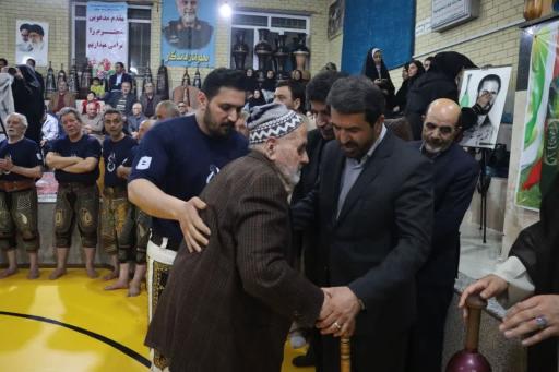 عکس زورخانه پهلوان علی میرزا همدانی