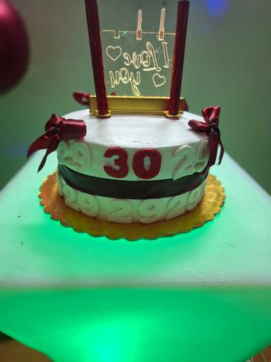 عکس قنادی نامدار