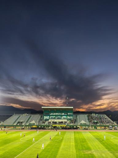 عکس استادیوم امام خمینی