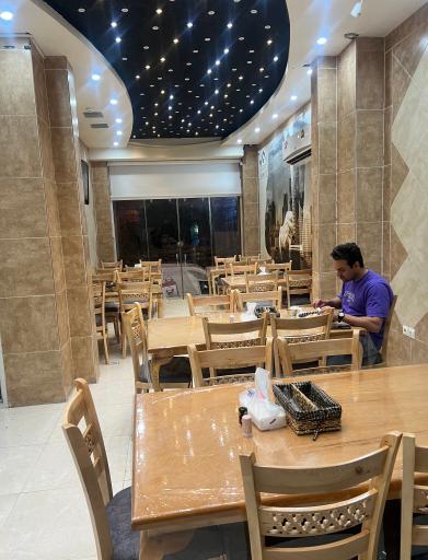 عکس رستوران کاخ یزدی زاده