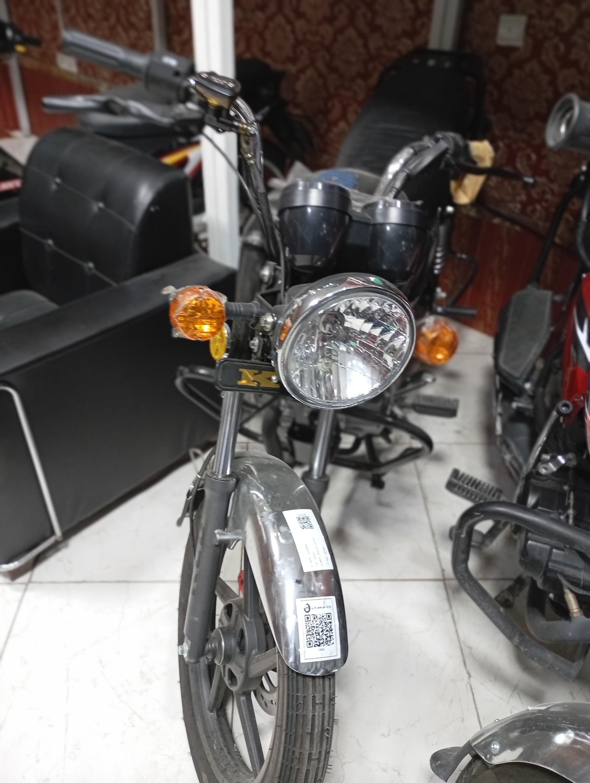 عکس موتورسیکلت آرسام