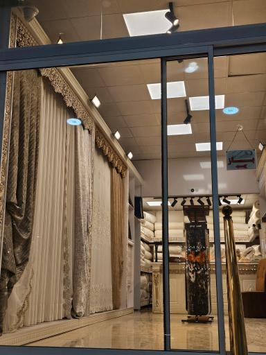 عکس پرده سرای دربار 