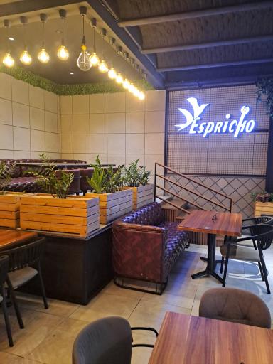 عکس کافه و فست فود اسپریچو