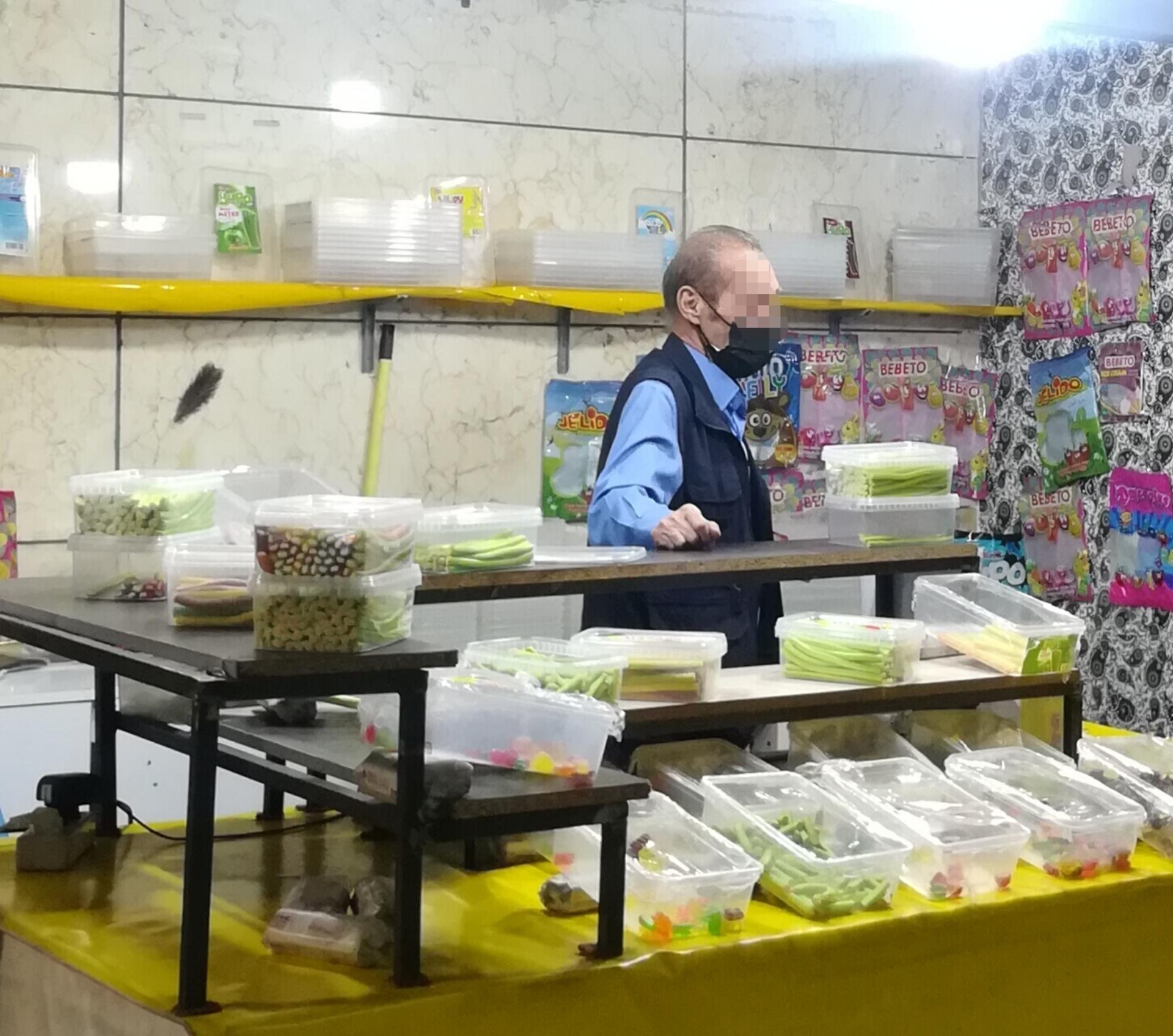 عکس فروشگاه ژله و پاستیل (داخل مترو نوبنیاد)