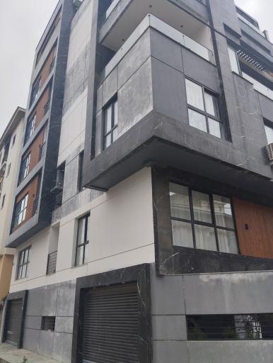 عکس ساختمان سرخ آبی 2