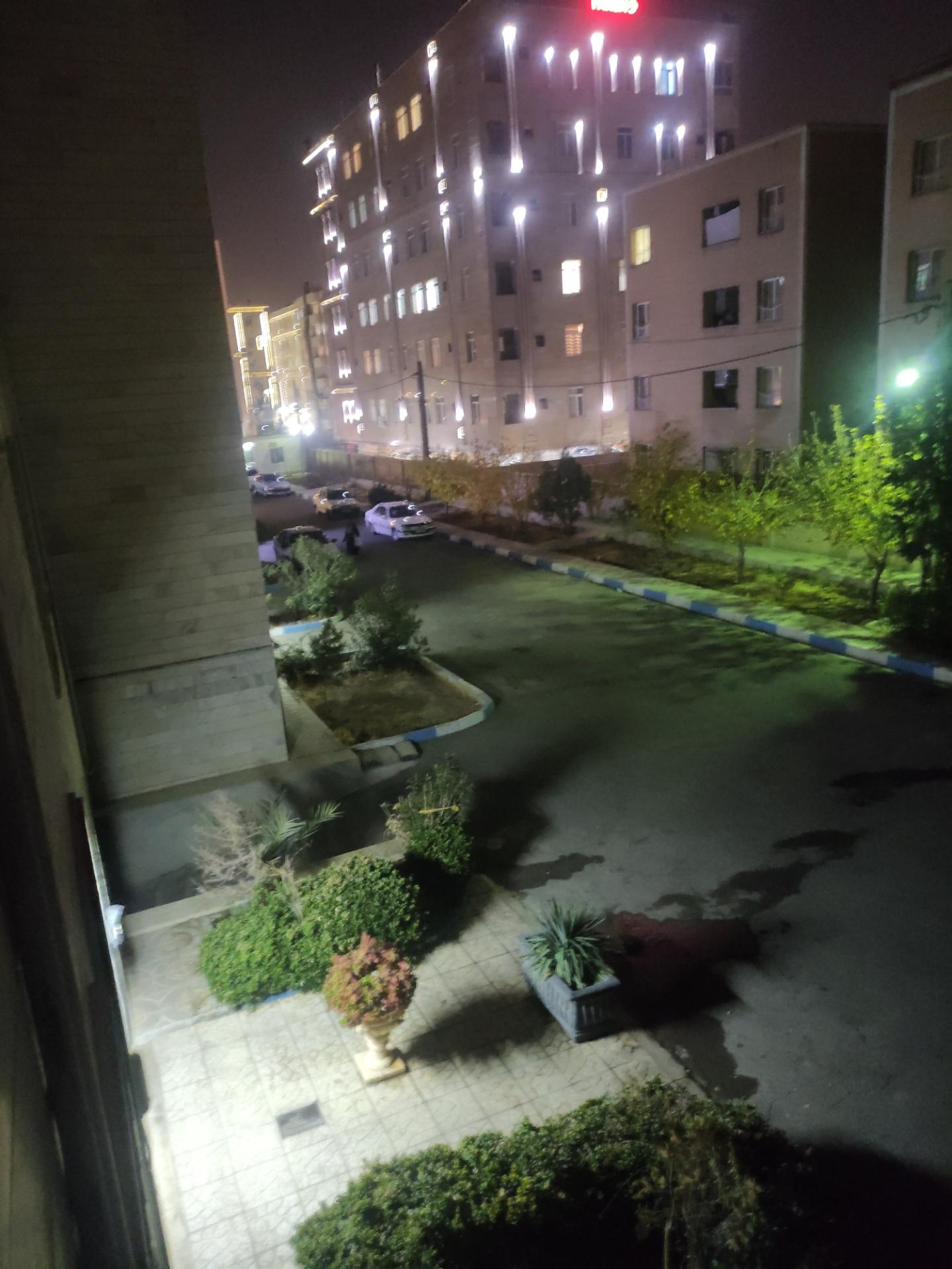 عکس مجتمع مسکونی آریا