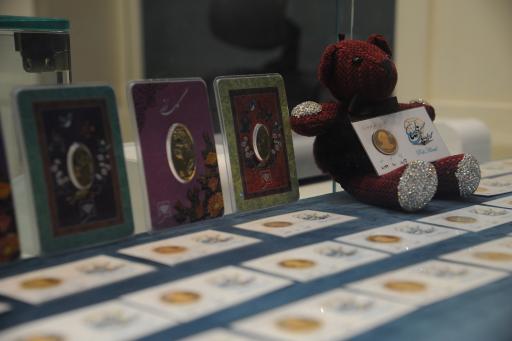 عکس گالری پاک خصال ( سکه بانکی )