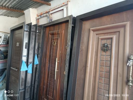 عکس درب و پنجره آهنی آلمینیومی و چوبی