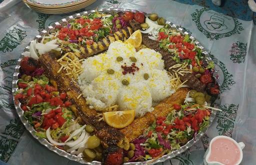 عکس رستوران گلخانه ای پدرسالار