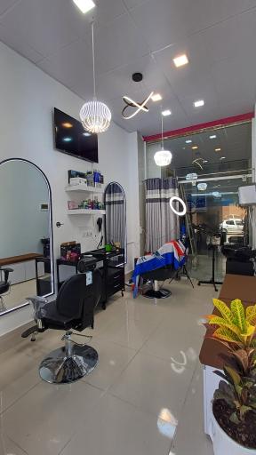 عکس سالن پیرایش بنی باربر