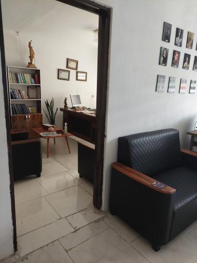 عکس دفتر وکالت