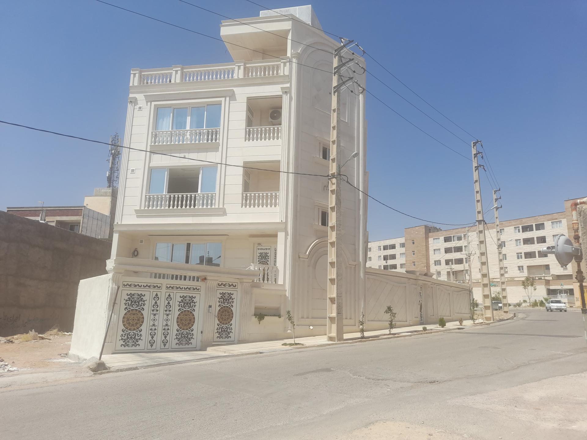 عکس ساختمان مریم