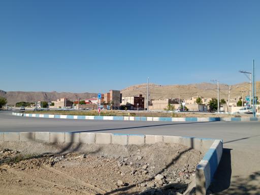 عکس میدان بابا محمود 