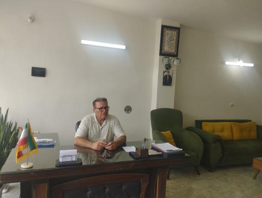 عکس مشاور املاک جمال