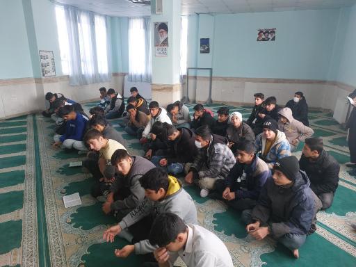 عکس دبیرستان غدیر قلعه عزیز