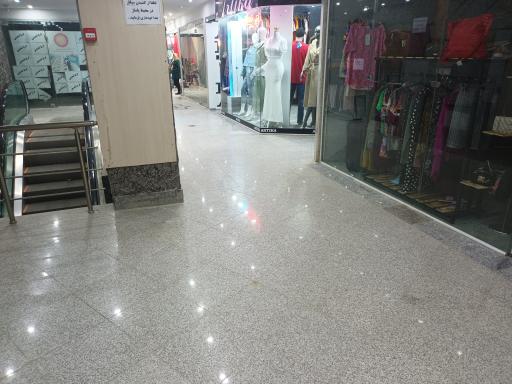 عکس مرکز خرید تندیس