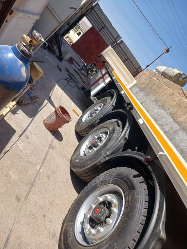 عکس گاراژ حسام