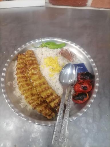 عکس تهیه غذا اقتصادی هاتف 