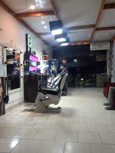 عکس آرایشگاه مردانه تیپ کده