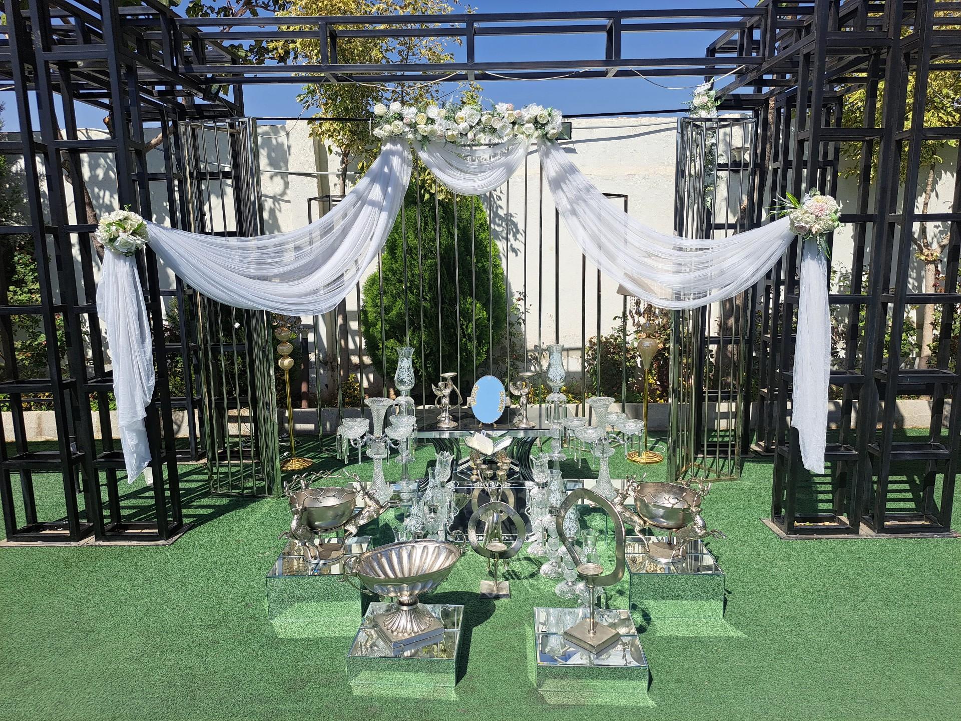 عکس باغ تالار پارمیس