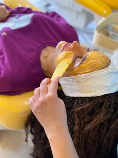 عکس کلینیک مراقبت و زیبایی مریم 