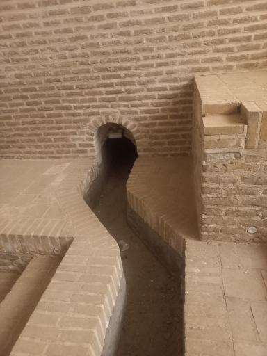 عکس آب انبار مجموعه باغ خان و مهمانسرای بوستان ولایت