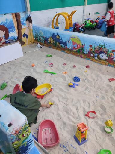 عکس خانه بازی و سرگرمی فسقلی ها