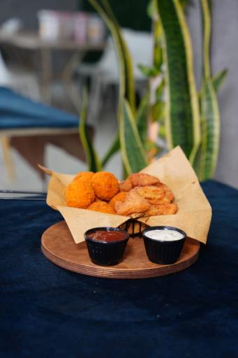 عکس پیتزا هیژا