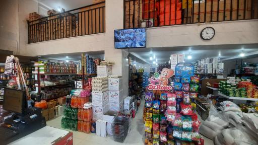 عکس هایپرمارکت شاکری