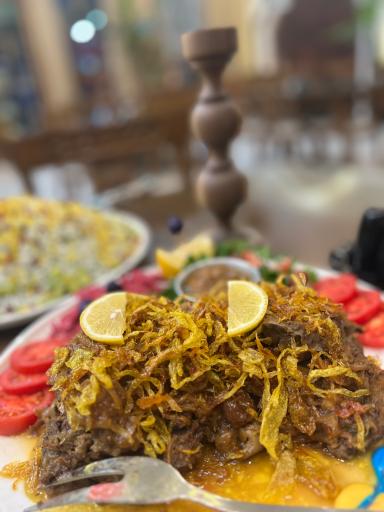 رستوران عادل